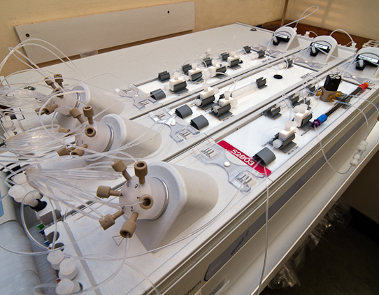 An instrument with many tubes.